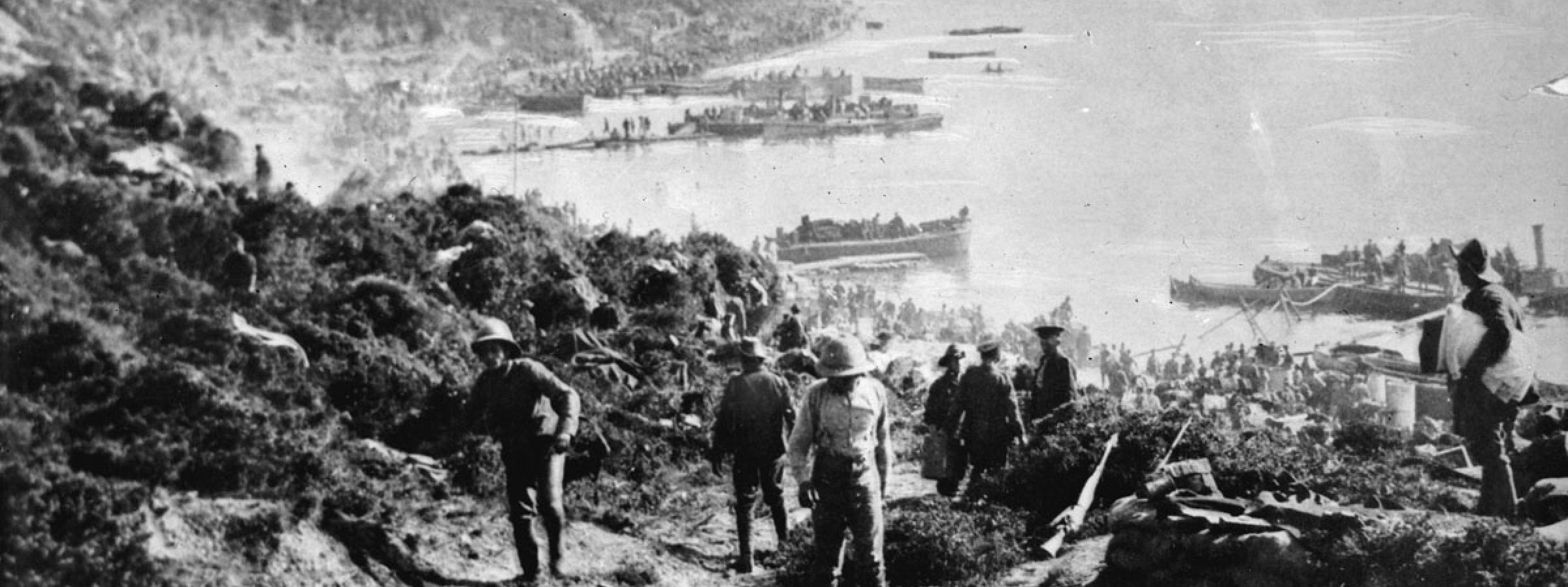 New Zealand and Australian soldiers landing at Anzac Cove on 25 April, 1915 